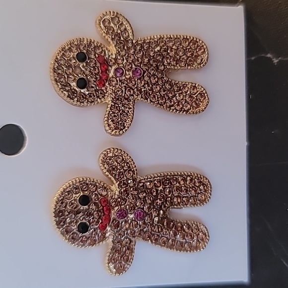 NWOT Sparkling Gingerbread Man Stud Earrings - Picture 1 of 4